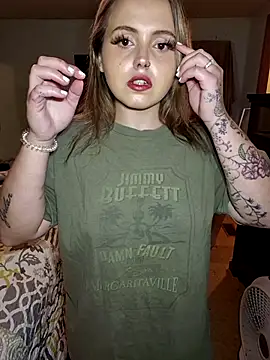 JuicyExxxperience online show from 12, 11, 2025