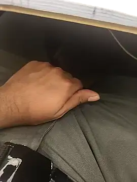 hotboy43339 online show from 3, 12, 2025