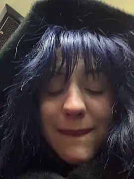 Only April online show from 21, 2, 2026