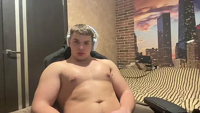 Snapshot of MusclePhantom chatting on 22, 12, 2025 MusclePhantom online show from 22, 12, 2025