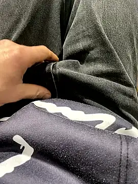 Snapshot of wwwiiilll chatting on 6, 10, 2025 wwwiiilll online show from 6, 10, 2025