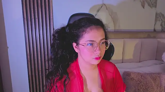 LunaRosse  online show from 7, 10, 2025