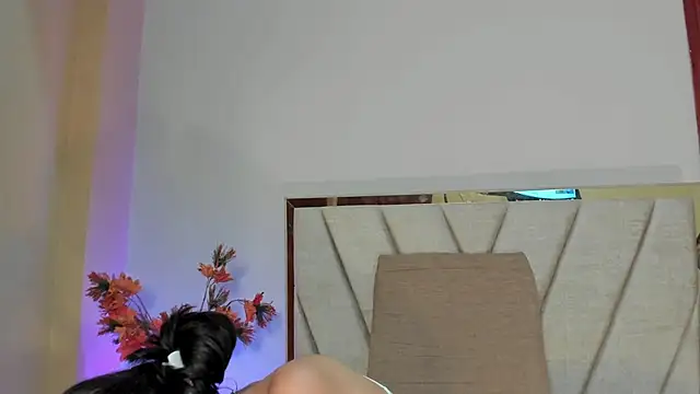 Snapshot of IvyJhons chatting on 26, 11, 2025 IvyJhons online show from 26, 11, 2025