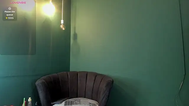 Snapshot of Nezuko_16 chatting on 3, 10, 2025 Nezuko 16 online show from 3, 10, 2025