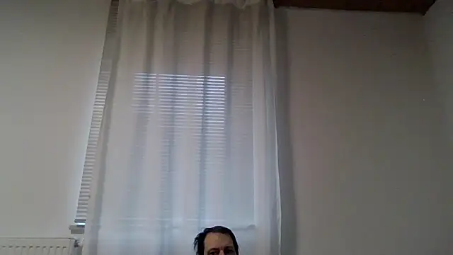 XLBarehengst online show from 5, 10, 2025