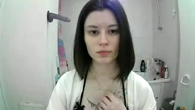 Snapshot of EdlinEngelby chatting on 2, 10, 2025 EdlinEngelby online show from 2, 10, 2025