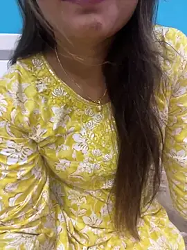 Snapshot of Naughty-Kamini chatting on 8, 10, 2025 Naughty-Kamini online show from 8, 10, 2025