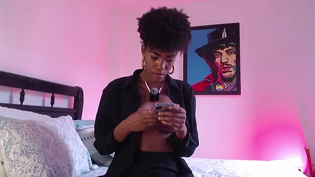 lucyymaximo online show from 15, 4, 2026