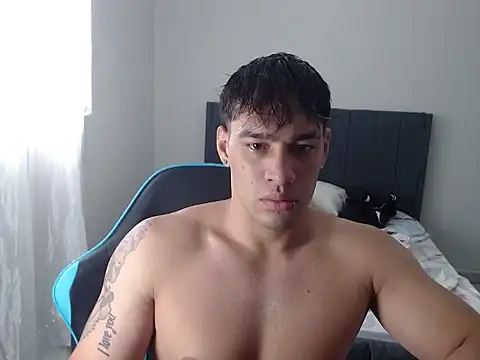 Snapshot of latin_party007 chatting on 26, 9, 2025 latin party007 online show from 26, 9, 2025