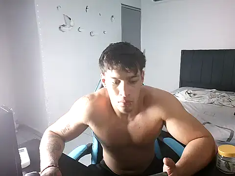 Snapshot of latin_party007 chatting on 11, 4, 2026 latin party007 online show from 11, 4, 2026