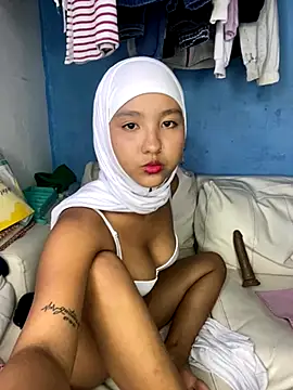 Snapshot of Firuze_Hatunn chatting on 16, 10, 2025 Firuze Hatunn online show from 16, 10, 2025