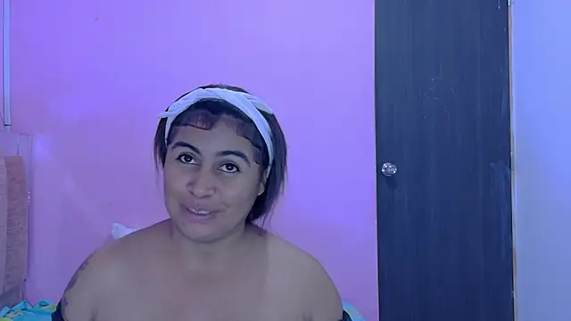 Snapshot of AndreaSweet2 chatting on 15, 7, 2026 AndreaSweet2 online show from 15, 7, 2026