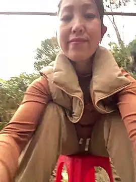 Huong-Ly online show from 14, 2, 2026