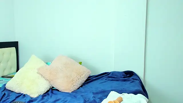 Snapshot of Isabella_Holsenn chatting on 21, 9, 2025 Isabella Holsenn online show from 21, 9, 2025