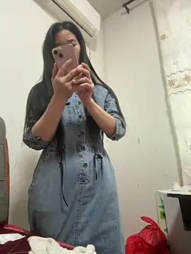 crhong666 online show from 11, 4, 2026