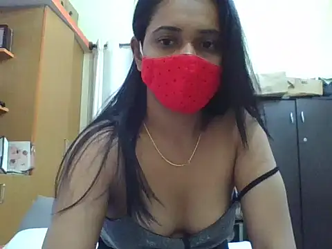 Snapshot of Curvyqueenz chatting on 18, 12, 2025 Curvyqueenz online show from 18, 12, 2025