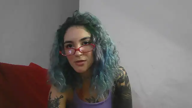 Snapshot of peetitefairy chatting on 13, 5, 2026 peetitefairy online show from 13, 5, 2026