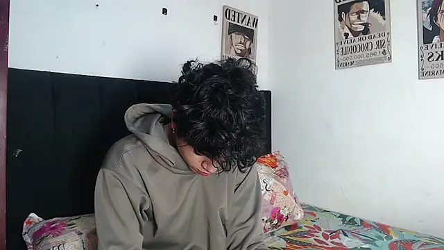alice julls online show from 12, 4, 2026