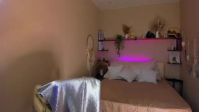 Snapshot of MaryRosenberg chatting on 10, 10, 2025 MaryRosenberg online show from 10, 10, 2025