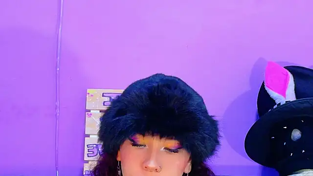 Snapshot of CristalRose chatting on 30, 4, 2026 CristalRose online show from 30, 4, 2026
