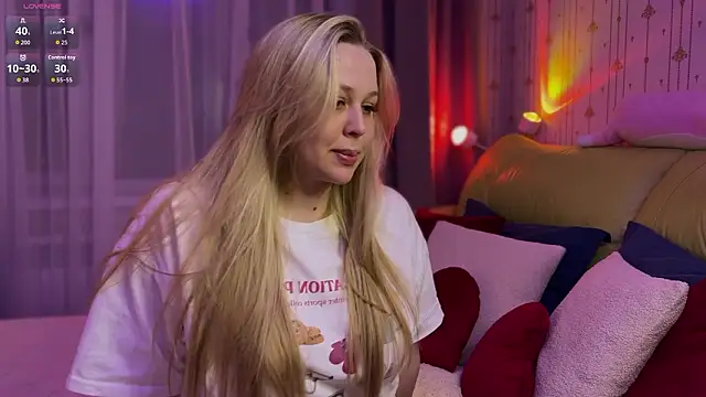 Estella Elwood online show from 16, 3, 2026