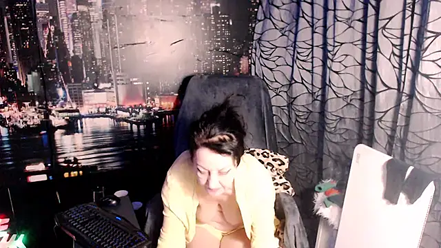 AMOURSWEET2025 online show from 8, 2, 2026