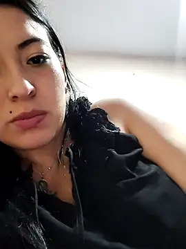 Snapshot of angelicroose2 chatting on 14, 2, 2026 angelicroose2 online show from 14, 2, 2026