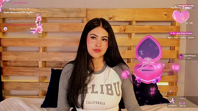 Emma  clark  online show from 19, 9, 2025