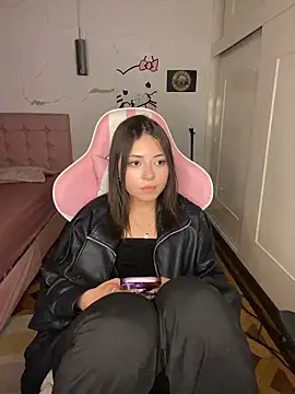 PrettyAmber online show from 24, 5, 2026