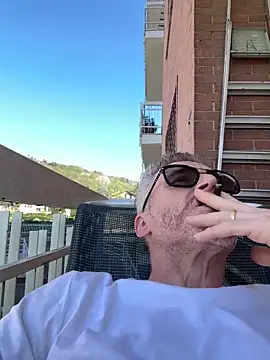 Axl hot online show from 6, 4, 2026