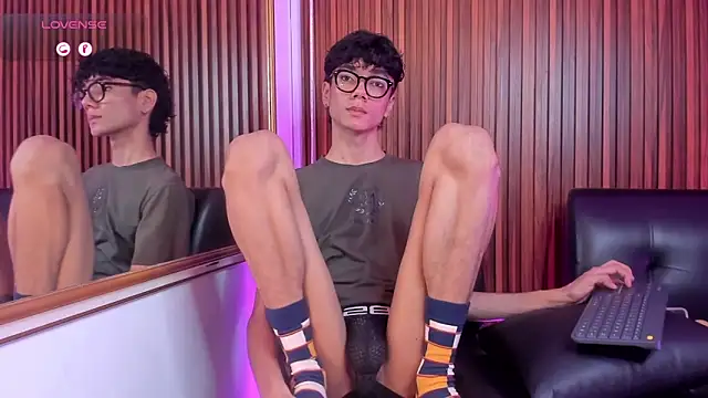 Snapshot of Phillicious__ chatting on 1, 2, 2026 Phillicious online show from 1, 2, 2026