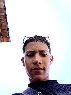 Snapshot of Toy_boy777 chatting on 9, 9, 2025 Toy boy777 online show from 9, 9, 2025