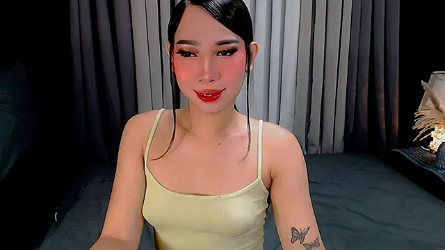 Snapshot of kisha_greyson chatting on 5, 10, 2025 kisha greyson online show from 5, 10, 2025