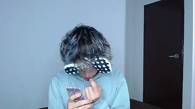 john vichenso online show from 28, 11, 2025