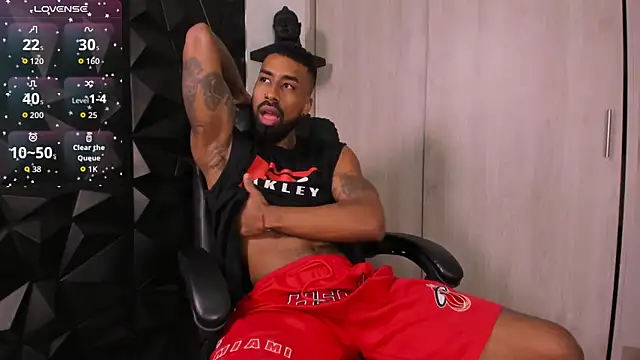 OstinDaniels online show from 13, 12, 2025