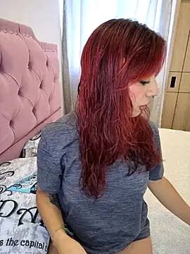 sarah lark  online show from 19, 10, 2025