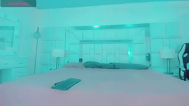 Britany montiel online show from 10, 1, 2026