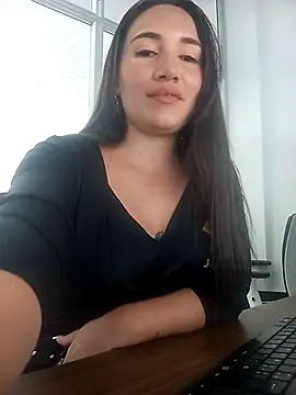 Snapshot of xxx_Alice_ chatting on 28, 9, 2025 xxx Alice  online show from 28, 9, 2025