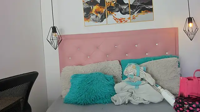 Snapshot of dulce__lust chatting on 10, 9, 2025 dulce lust online show from 10, 9, 2025