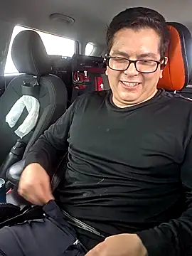 Snapshot of lucho8690 chatting on 15, 9, 2025 lucho8690 online show from 15, 9, 2025