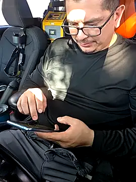 Snapshot of lucho8690 chatting on 14, 10, 2025 lucho8690 online show from 14, 10, 2025