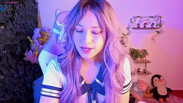 Snapshot of Eymmy_24 chatting on 6, 3, 2026 Eymmy 24 online show from 6, 3, 2026