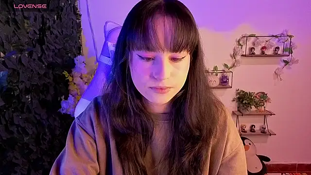 Snapshot of Eymmy_24 chatting on 15, 4, 2026 Eymmy 24 online show from 15, 4, 2026