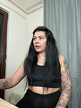 Snapshot of MiaKiittyy chatting on 2, 3, 2026 MiaKiittyy online show from 2, 3, 2026