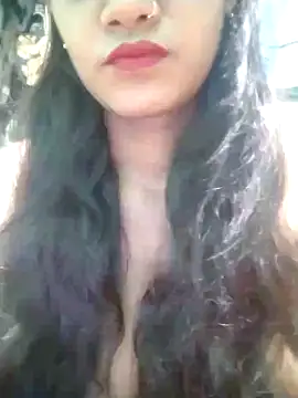 Snapshot of BerryOnFire chatting on 25, 10, 2025 BerryOnFire online show from 25, 10, 2025