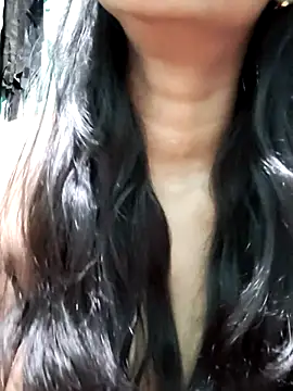 Snapshot of BerryOnFire chatting on 18, 11, 2025 BerryOnFire online show from 18, 11, 2025