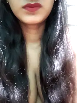 Snapshot of BerryOnFire chatting on 22, 11, 2025 BerryOnFire online show from 22, 11, 2025