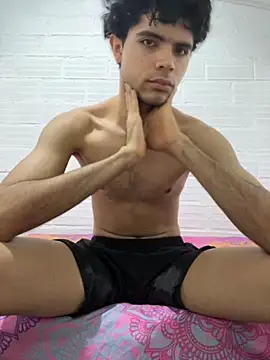 Snapshot of Axel-Mejia chatting on 11, 10, 2025 Axel-Mejia online show from 11, 10, 2025