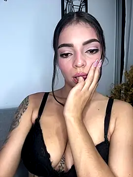 Snapshot of TaylorGreys chatting on 30, 10, 2025 TaylorGreys online show from 30, 10, 2025