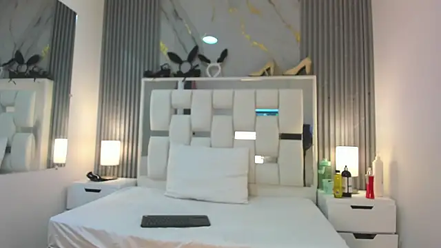 VanessaHard as online show from 31, 10, 2025